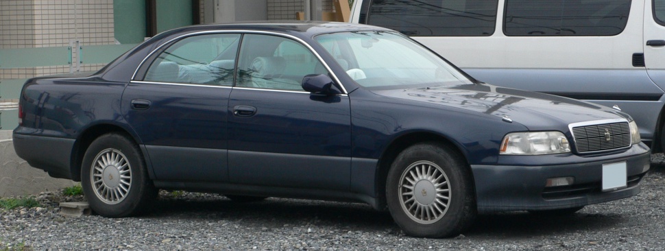 Toyota crown majesta 2001